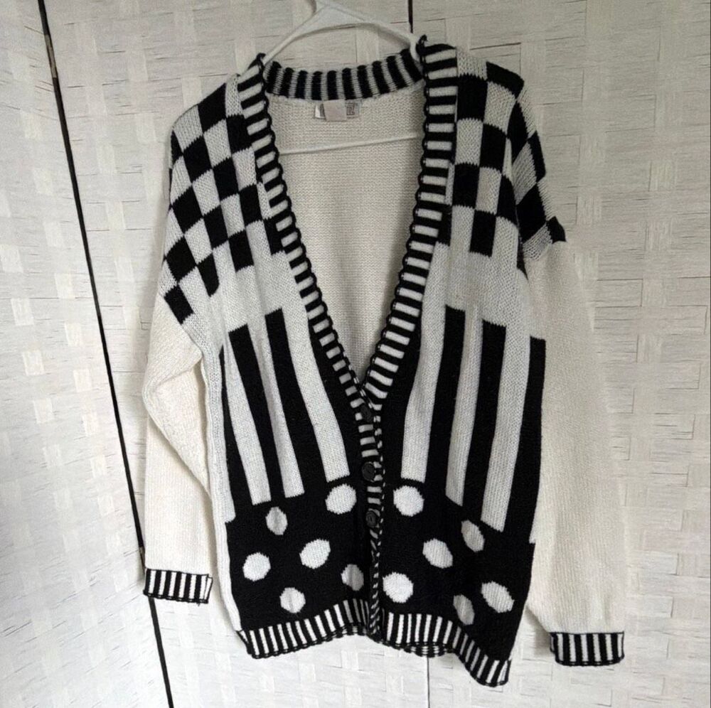 Vintage Lindsey Blake Y2K Black White Geometric V-Neck Button-Front Cardigan S